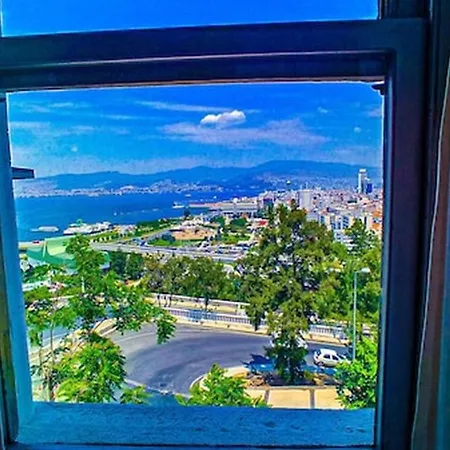 بيت ضيافة 1901 Clock Tower Spacious, Bright, And Comfortable With Unobstructed Ocea