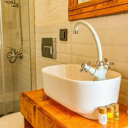 بيت ضيافة 1901 Clock Tower Spacious, Bright, And Comfortable With Unobstructed Ocea 3*
