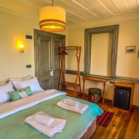 بيت ضيافة 1901 Clock Tower Spacious, Bright, And Comfortable With Unobstructed Ocea إزمير