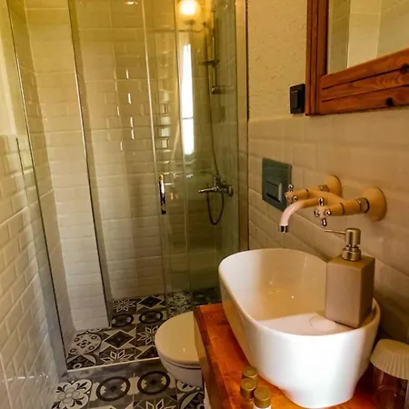 بيت ضيافة 1901 Clock Tower Spacious, Bright, And Comfortable With Unobstructed Ocea إزمير